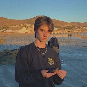 Meet your Posher, Elijah